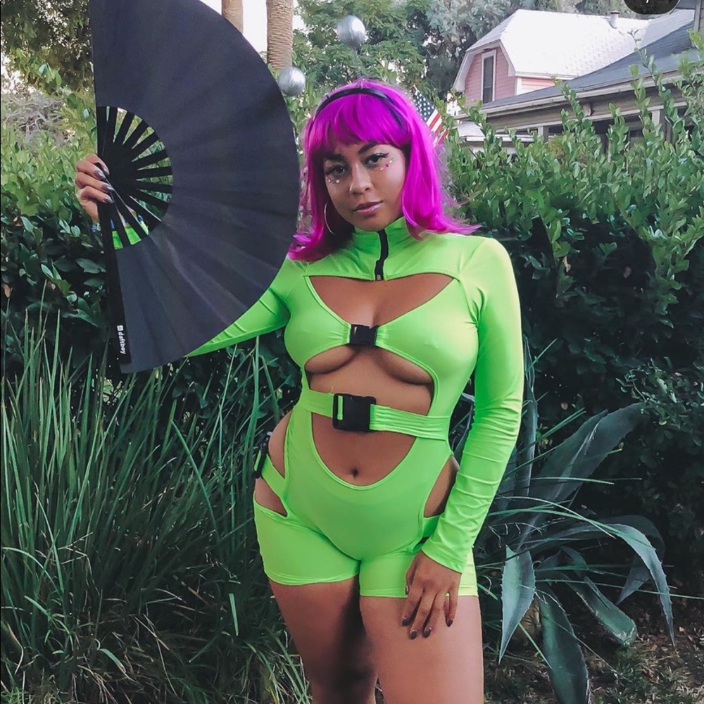 Rave Neon cutout jumper with accessories